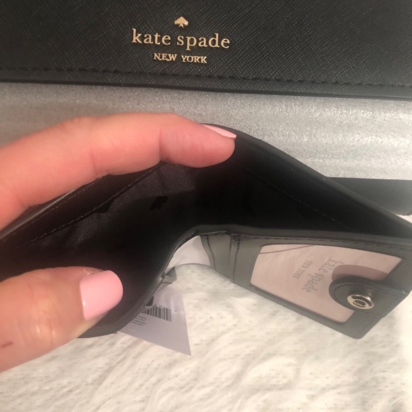 KATE SPADE ♠️ SET ♠️ CROSSBODY  BAG AND WALLET 🆕 - Picture 9 of 10